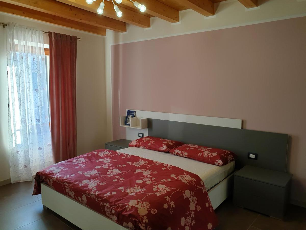 Dimora Rosso San Zeno - Wifi Veloce E Adatto Per Famiglie Werona Zewnętrze zdjęcie
