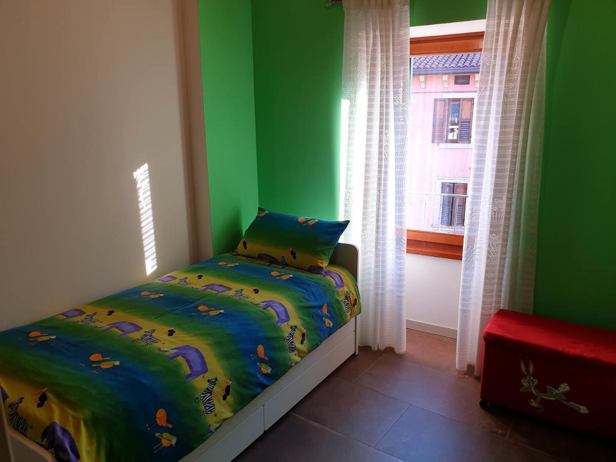 Dimora Rosso San Zeno - Wifi Veloce E Adatto Per Famiglie Werona Zewnętrze zdjęcie