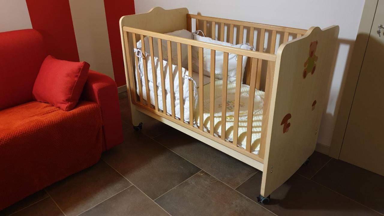 Dimora Rosso San Zeno - Wifi Veloce E Adatto Per Famiglie Werona Zewnętrze zdjęcie
